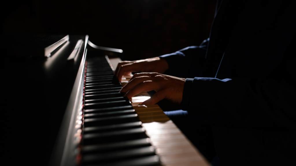 Which music gives peace of mind? Songs for Quiet Contemplation