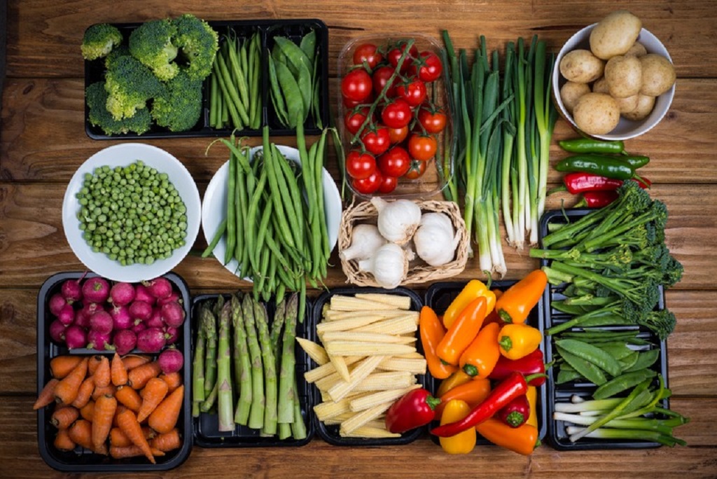 What sparked the farm-to-table movement